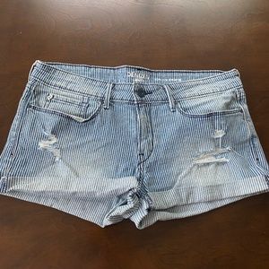 Levi's Denizen Low-Rise Shorties